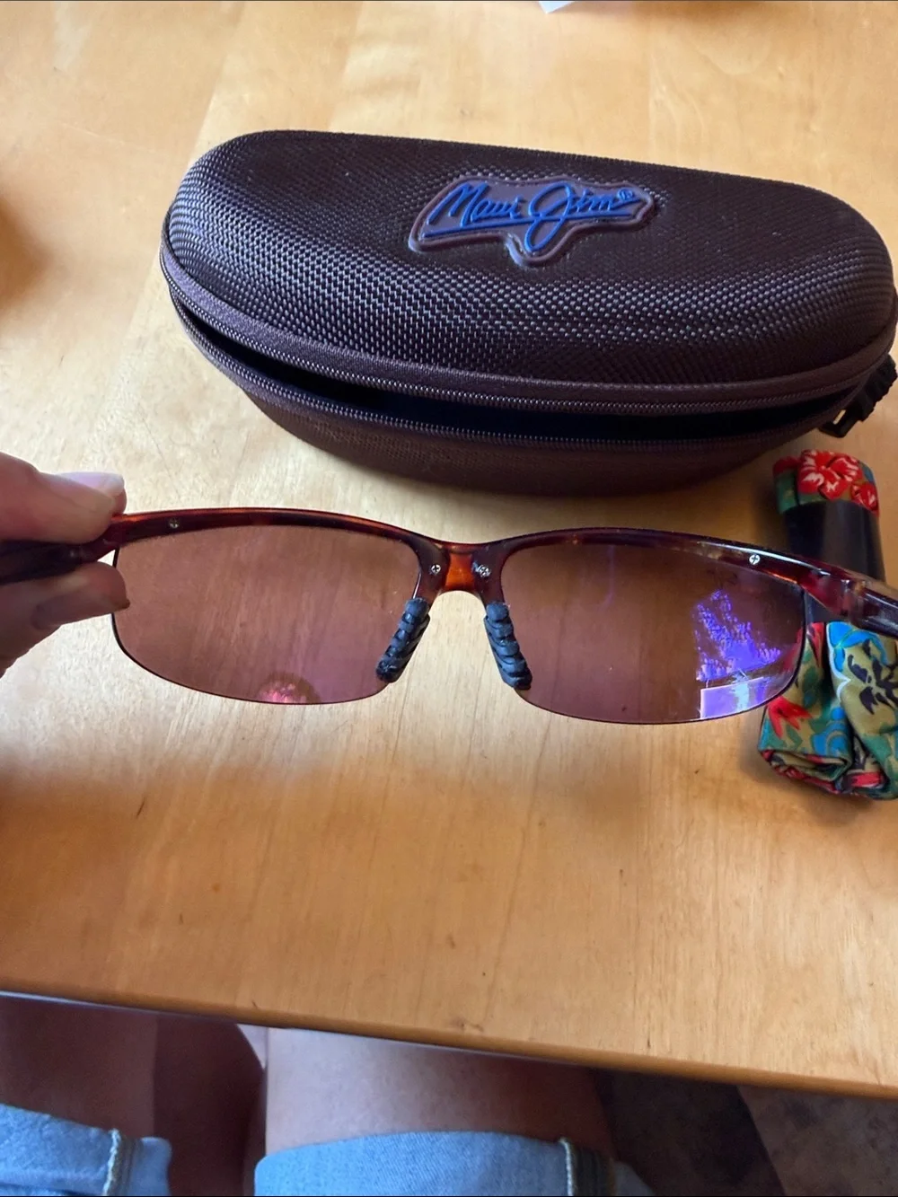 Maui Jim Brown Tortoise Malaga Sunglasses with Brown Case and Floral cloth